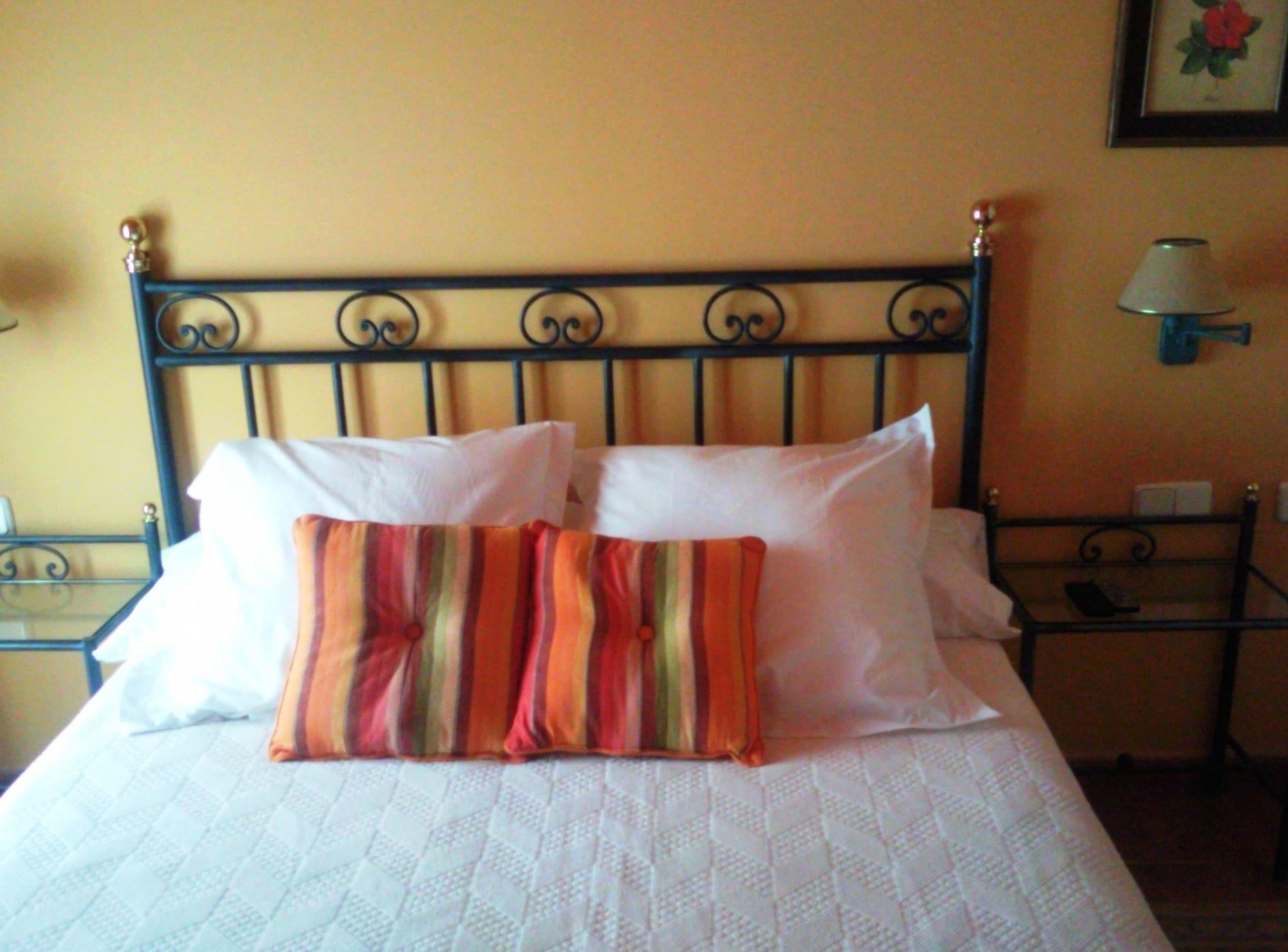 Hotel Y Apartamentos La Casa Rural Chinchón Екстериор снимка